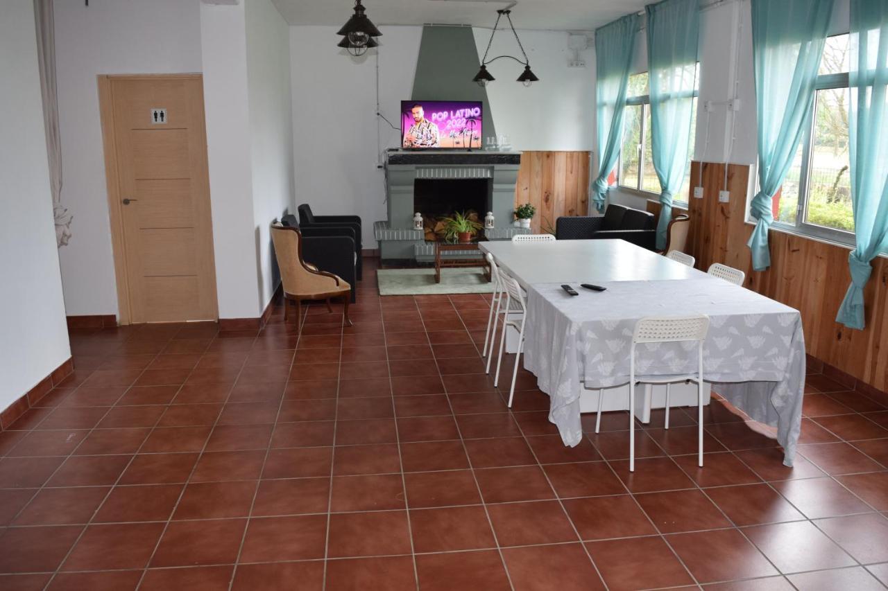 Albergue La Corona1 O Pino Zewnętrze zdjęcie